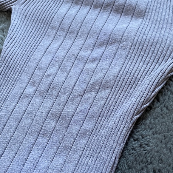 WHBM Lavender Ribbed 3/4 Sleeve Sweater Shirt - Picture 4 of 10